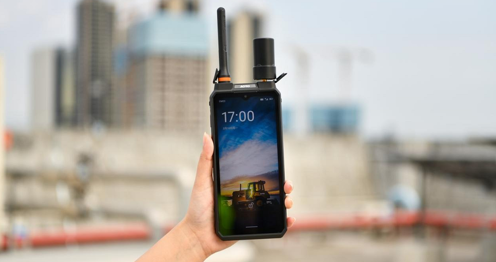 AORO M8 hỗ trợ đầy đủ các tính năng thông tin liên lạc cao cấp nhất